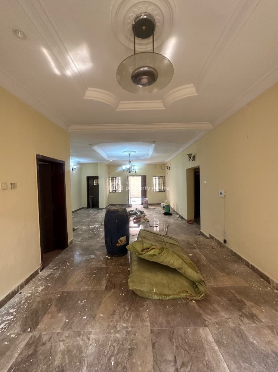 𝐌𝐀𝐈𝐍𝐓𝐀𝐈𝐍𝐄𝐃 3 𝐁𝐄𝐃𝐑𝐎𝐎𝐌 𝐀𝐏𝐀𝐑𝐓𝐌𝐄𝐍𝐓, Chevron Toll Gate, Lekki Phase 2, Lekki, Lagos, Flat / Apartment for Rent