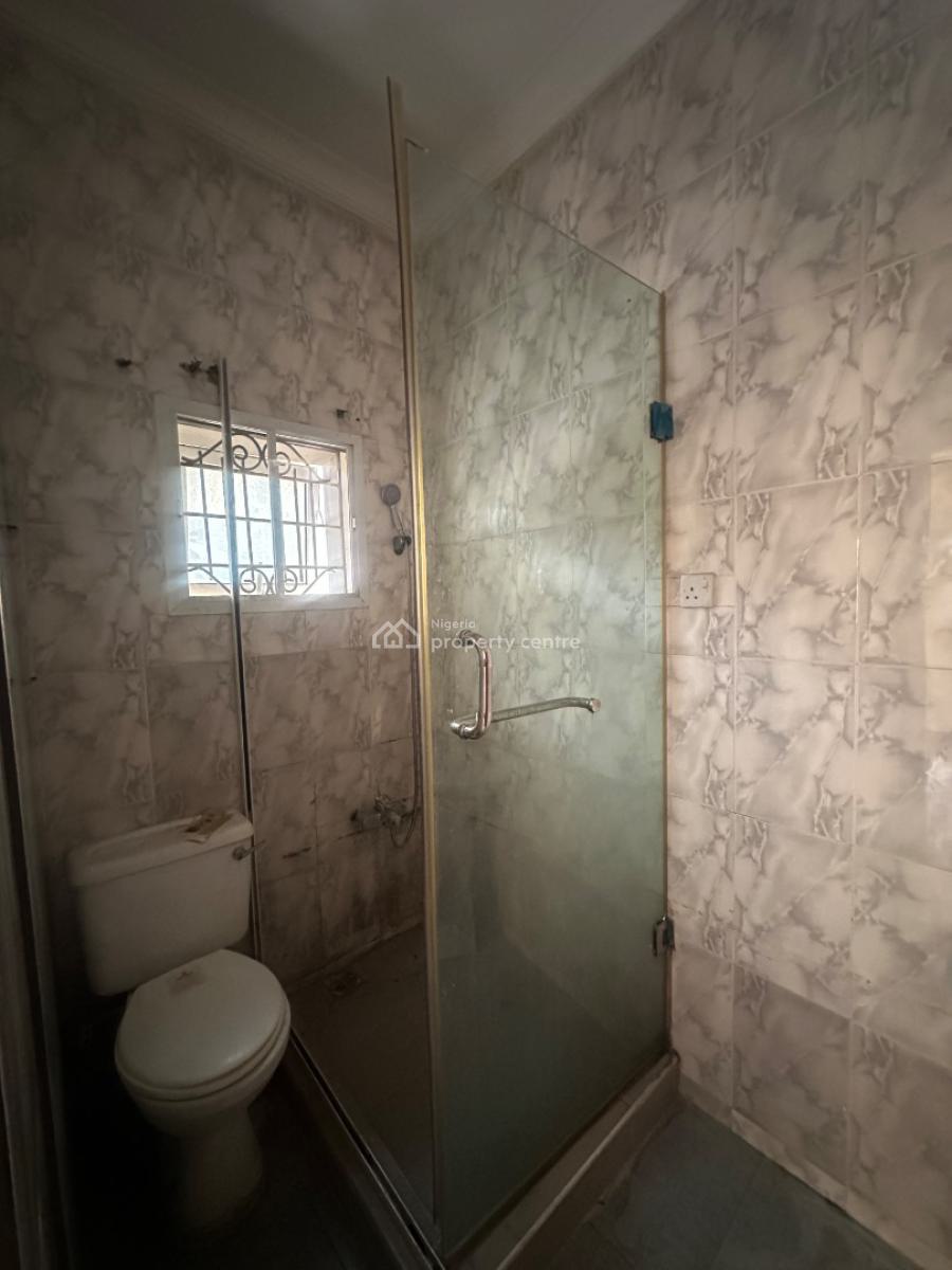 𝐌𝐀𝐈𝐍𝐓𝐀𝐈𝐍𝐄𝐃 3 𝐁𝐄𝐃𝐑𝐎𝐎𝐌 𝐀𝐏𝐀𝐑𝐓𝐌𝐄𝐍𝐓, Chevron Toll Gate, Lekki Phase 2, Lekki, Lagos, Flat / Apartment for Rent