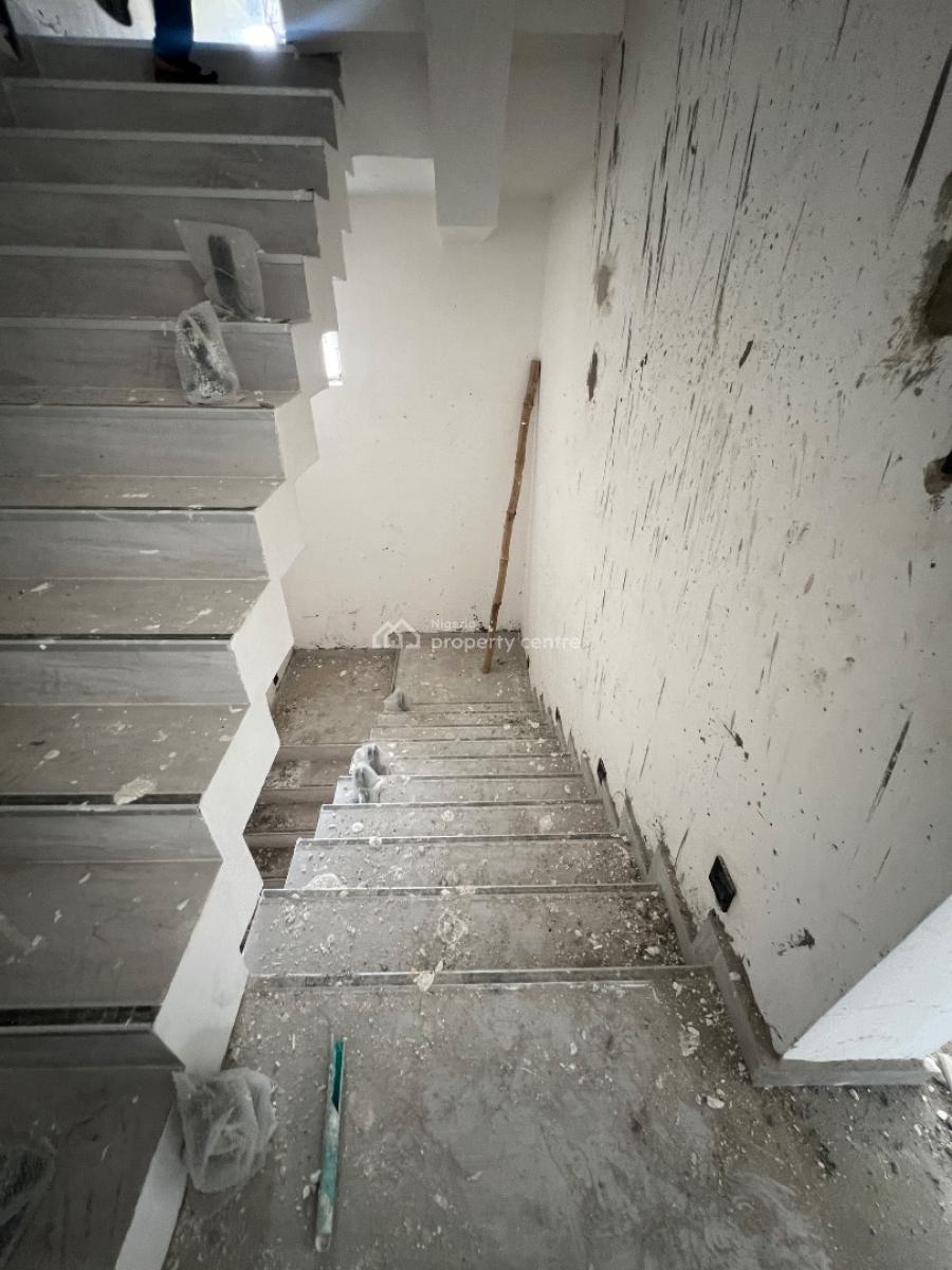 4 Bedrooms Lekki Phase1, Admiraty Lekki Phase1, Lekki Phase 1, Lekki, Lagos, Semi-detached Duplex for Sale
