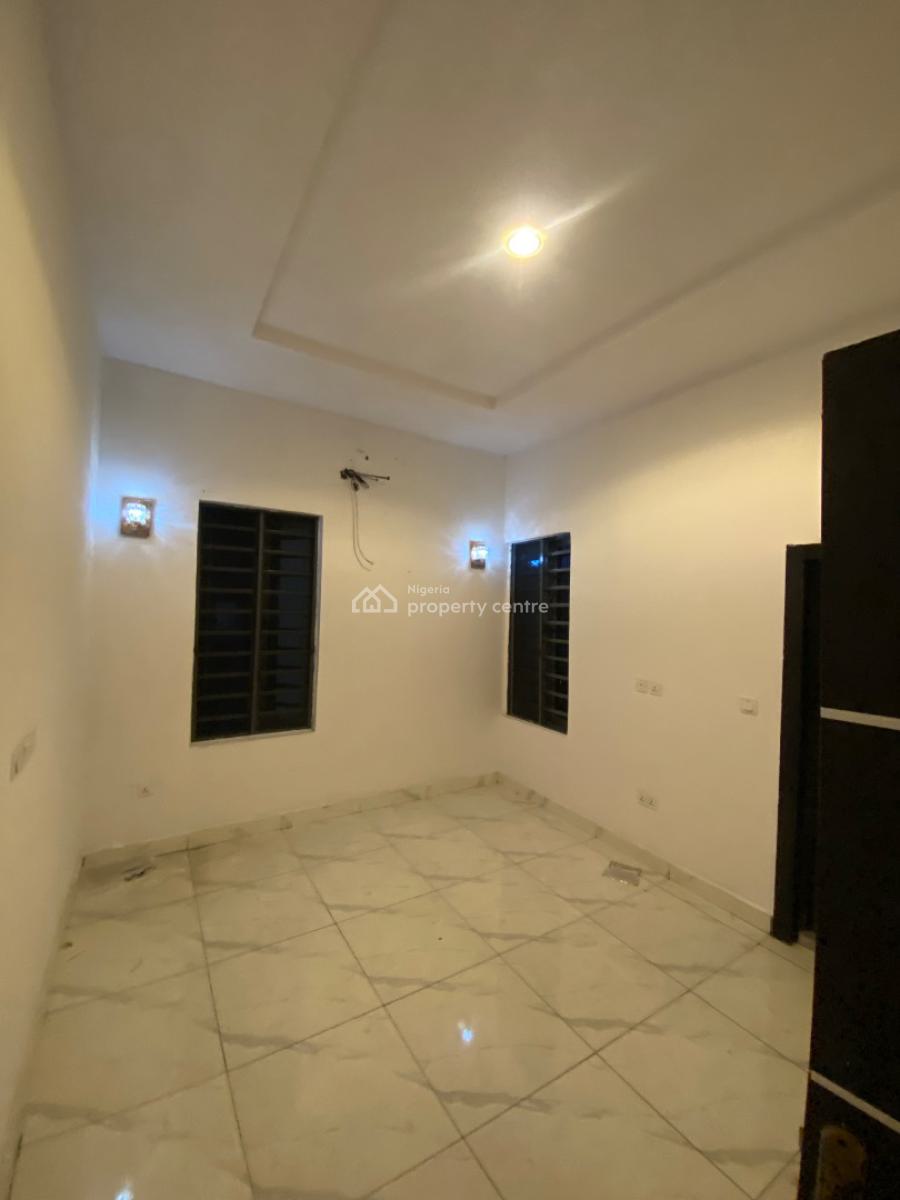 Serviced Spacious 3-bedroom Apartment with Fully Fitted Personal, Oral Estate, Ikota, Lekki, Lagos, Flat / Apartment for Rent