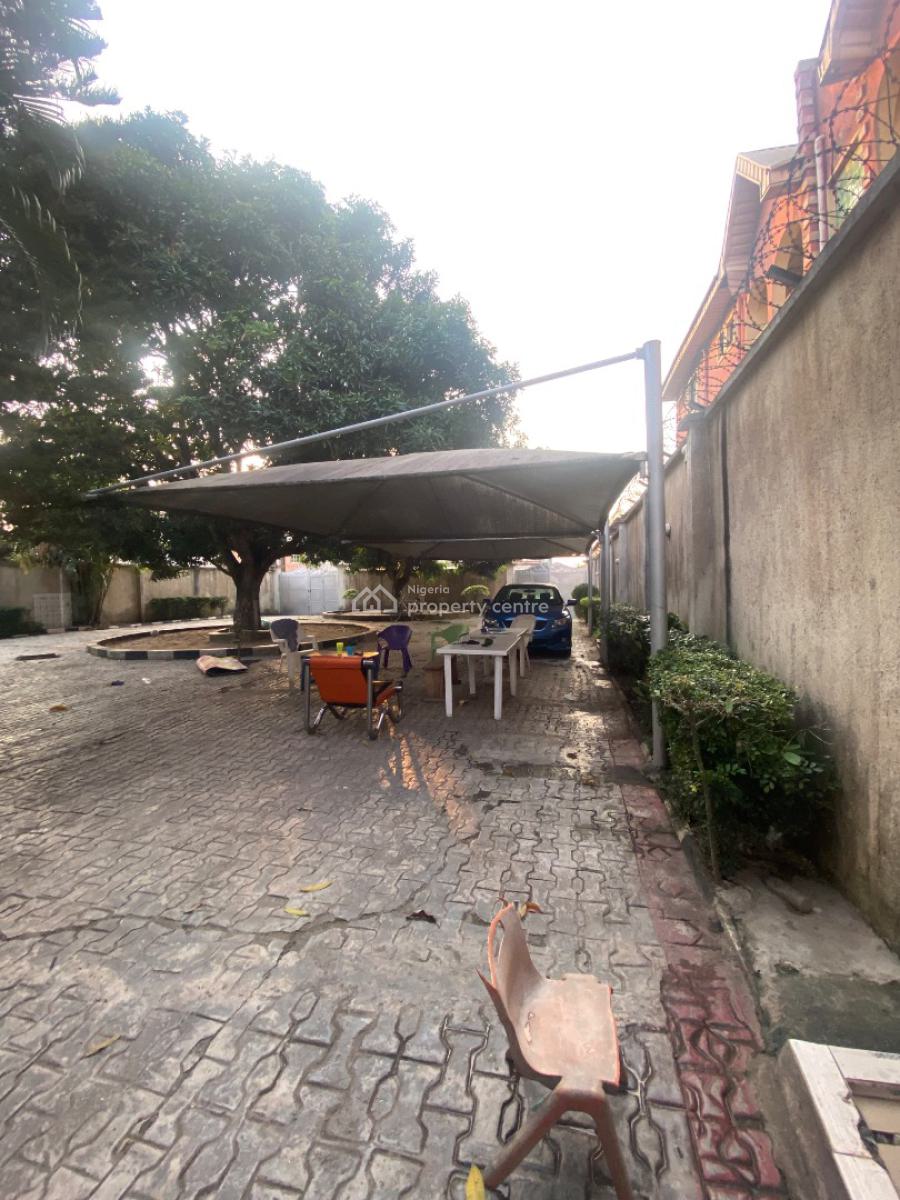 a Decent Block of Flat, Bucknor, Ejigbo, Lagos, Block of Flats for Sale