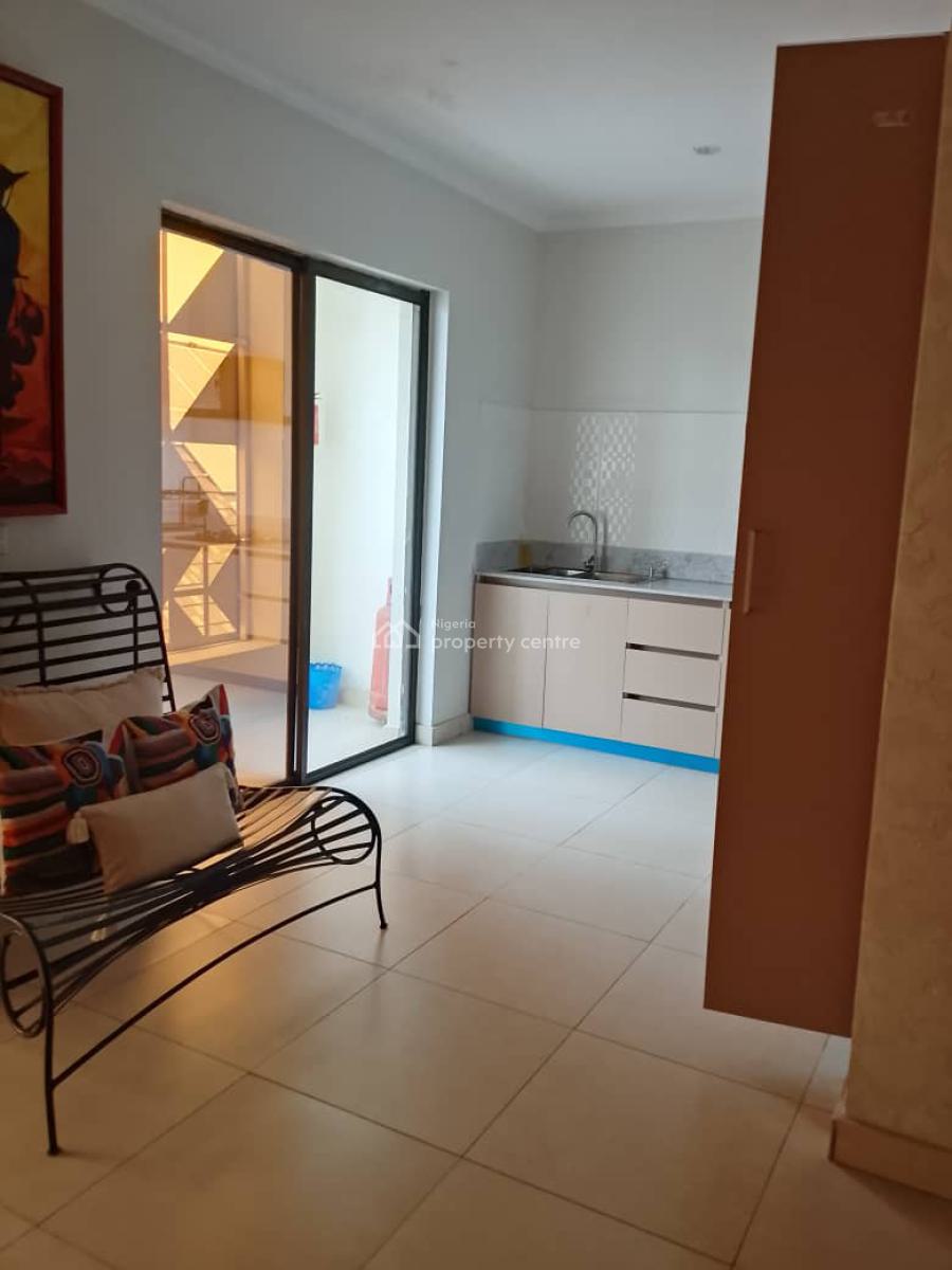 Serviced & Spacious 2 Bedroom Flat, Osapa London Garden, Osapa, Lekki, Lagos, Flat / Apartment for Sale