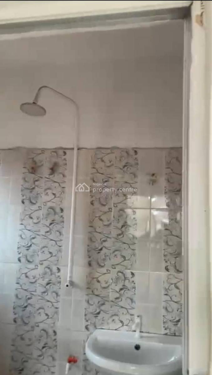 Lovely 2 Bedroom Flat, Irra Estate Ifako, Gbagada, Lagos, Flat / Apartment for Rent