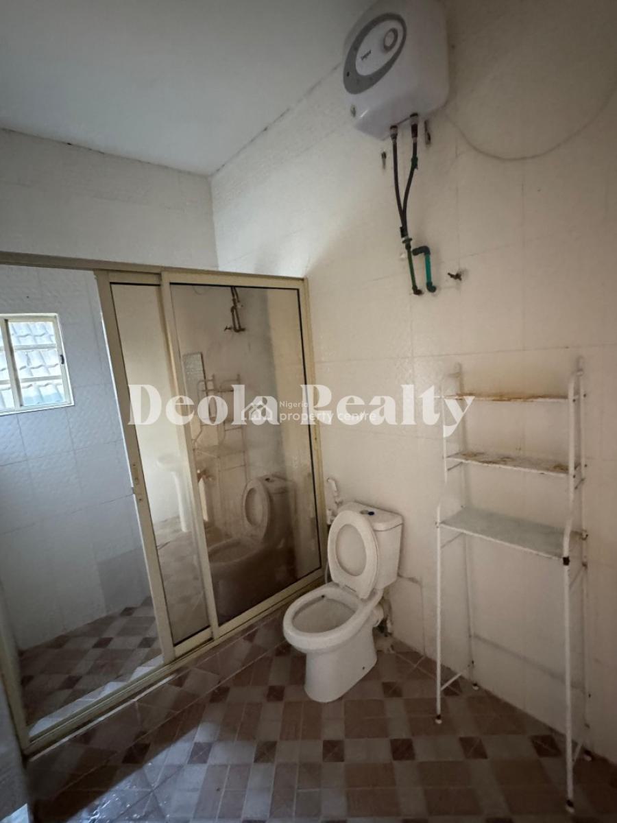 a Nice and Spacious 3 Bedroom Apartment with Balcony, Idado, Lekki, Lagos, Flat / Apartment for Rent