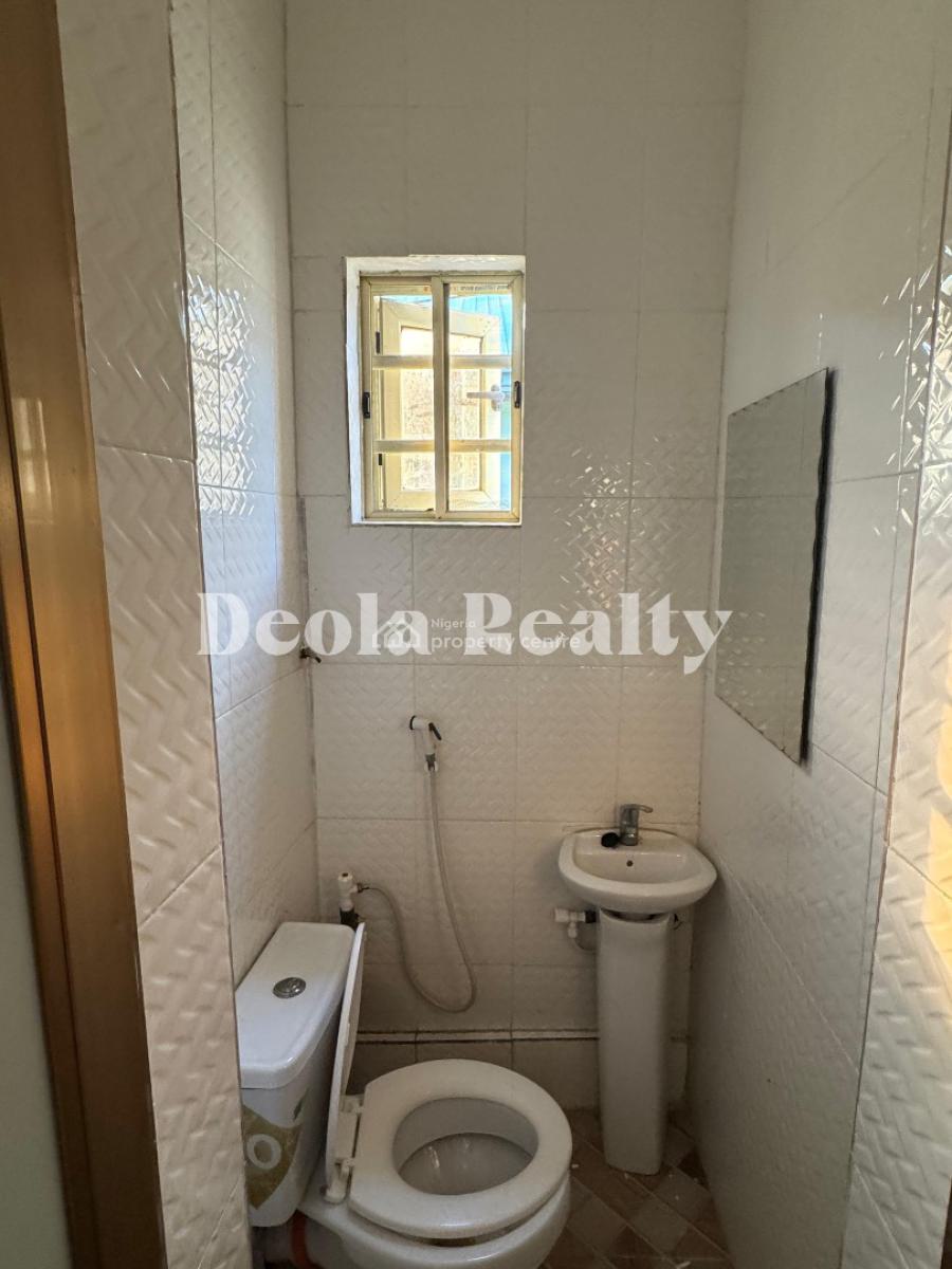 a Nice and Spacious 3 Bedroom Apartment with Balcony, Idado, Lekki, Lagos, Flat / Apartment for Rent