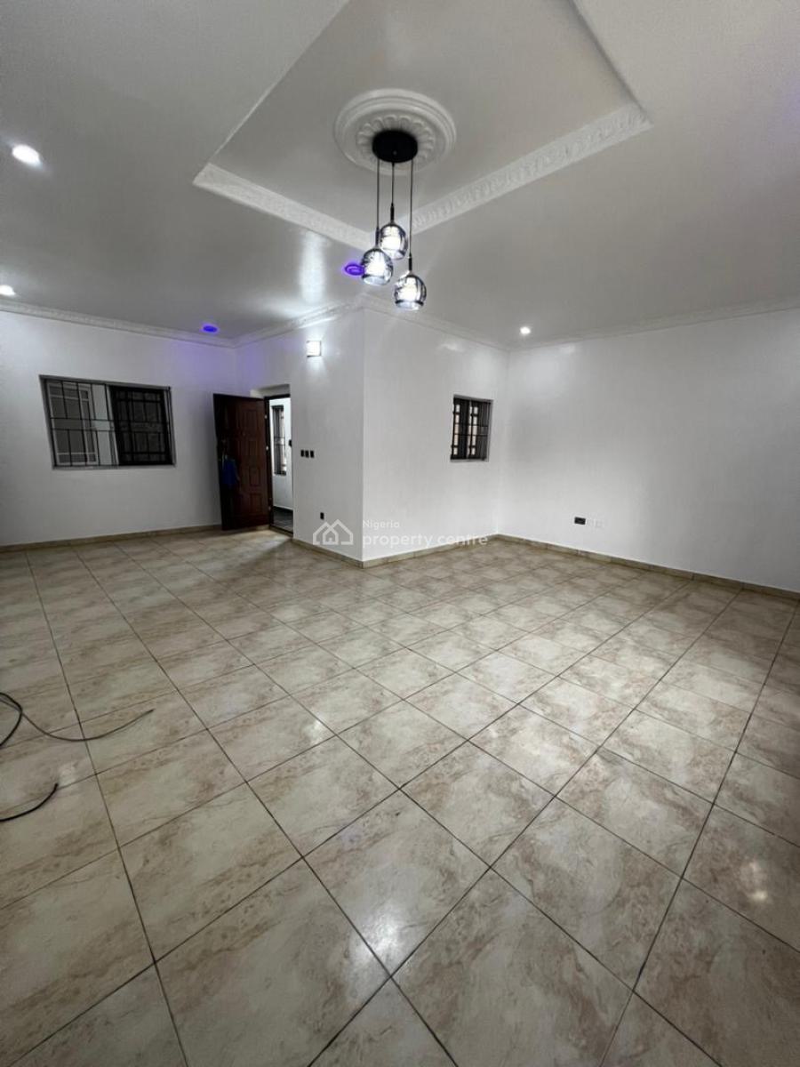 2bedroom  Apartment at Lekki Phase 1, Lekki Phase 1, Lekki, Lagos, Flat / Apartment for Rent