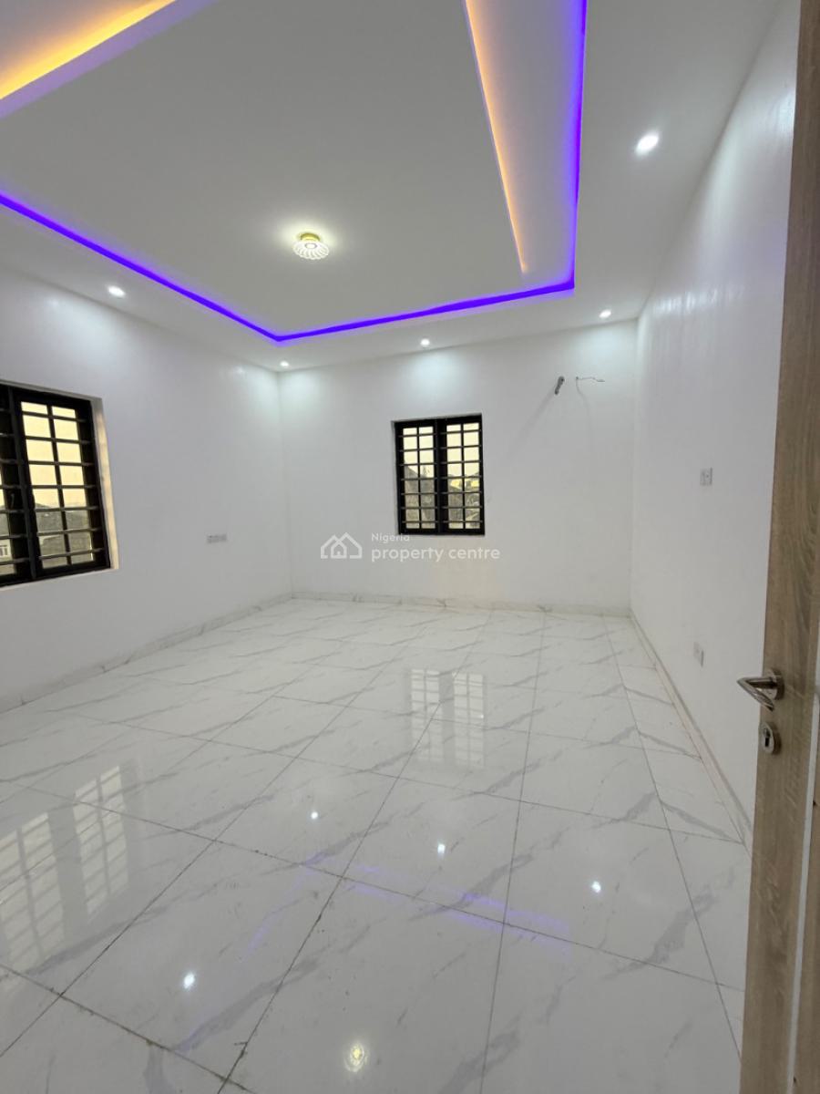 Spaciously Built 5 Bedroom Fully Detached Duplex with a Bq, Gra Phase 2, Magodo, Lagos, Detached Duplex for Sale