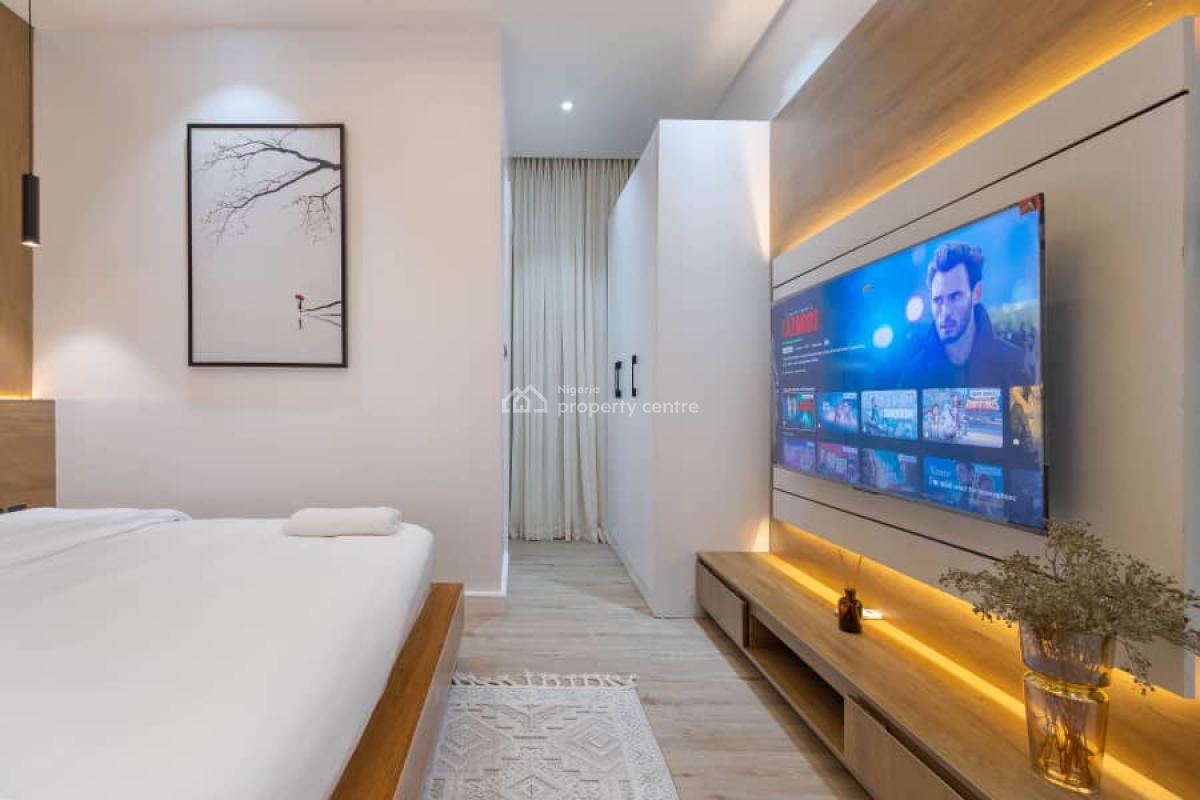 2 Bedroom Apartment, Admiralty Way, Lekki Phase 1, Lekki, Lagos, Flat / Apartment Short Let