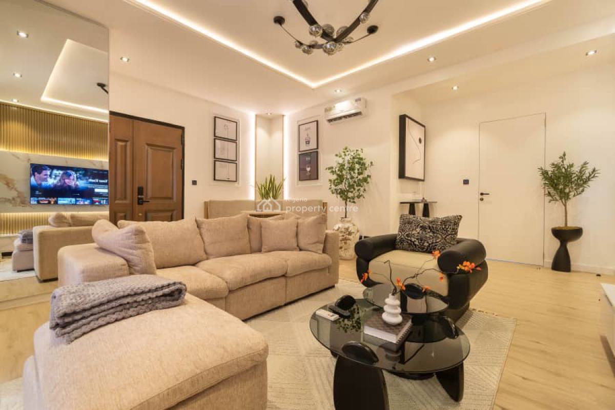 2 Bedroom Apartment, Admiralty Way, Lekki Phase 1, Lekki, Lagos, Flat / Apartment Short Let