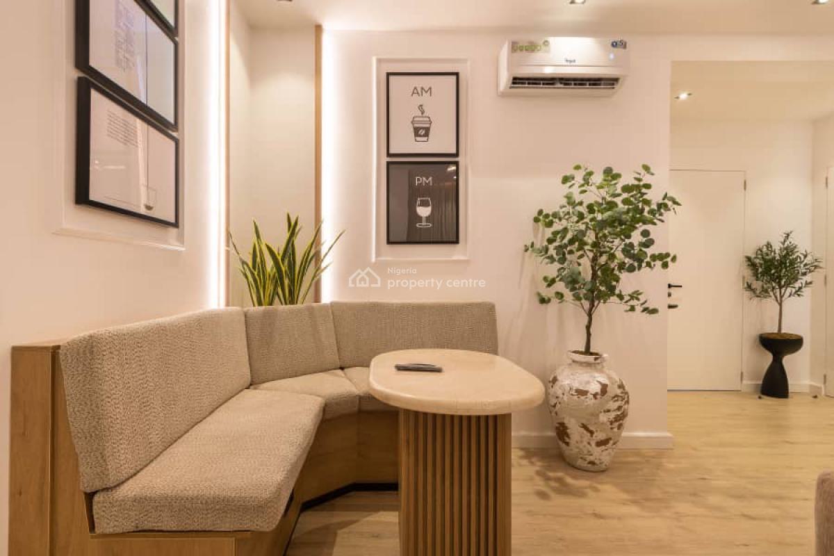 2 Bedroom Apartment, Admiralty Way, Lekki Phase 1, Lekki, Lagos, Flat / Apartment Short Let