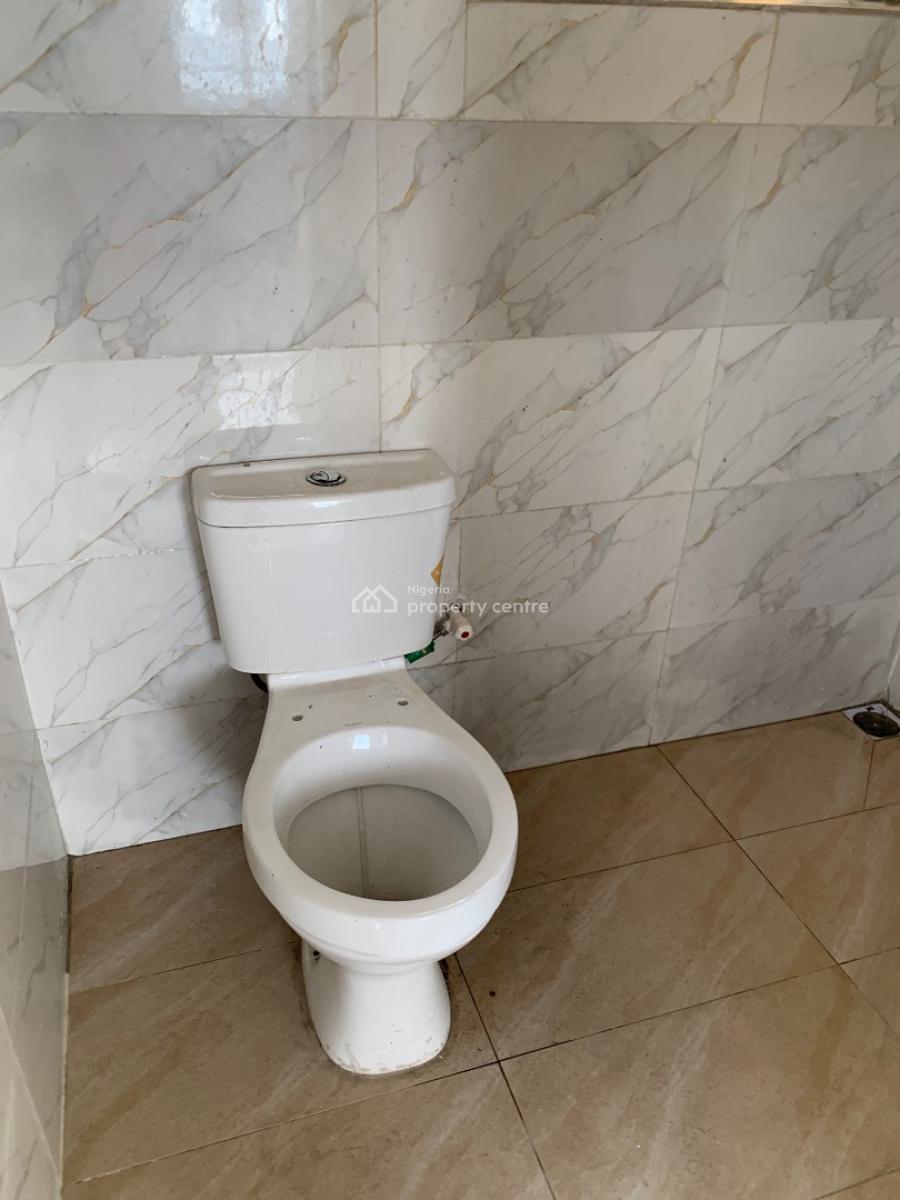 Self Contain, Carlton Gate Estate Chevron Drive, Lekki, Lagos, Self Contain (single Rooms) for Rent