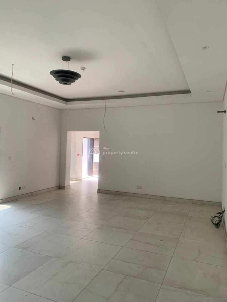 Serviced 5-bedroom Semi-detached Duplex with Bq, Lekki Phase 1, Lekki, Lagos, Semi-detached Duplex for Rent