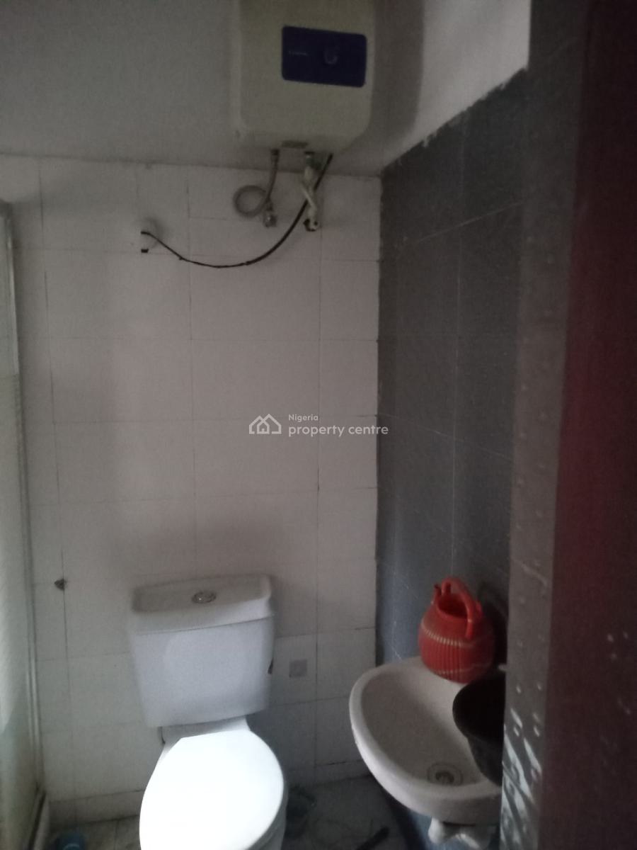 Woodford 2 Bedroom Flat, Adekunle By Lsdpc Estate, Yaba, Lagos, Flat / Apartment for Rent