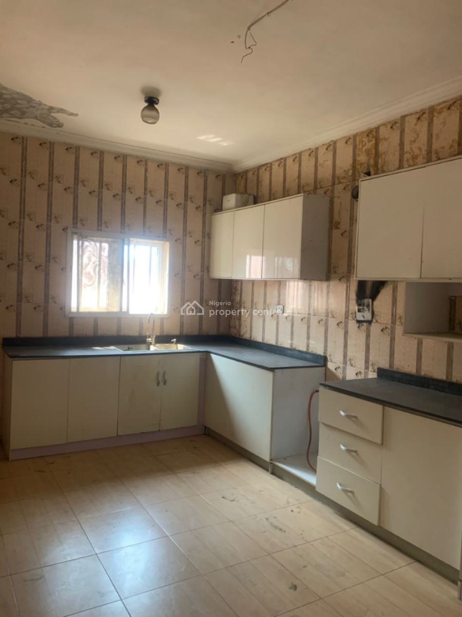 Serviced 3-bedroom Maisonette with Bq, Osapa, Lekki, Lagos, House for Rent