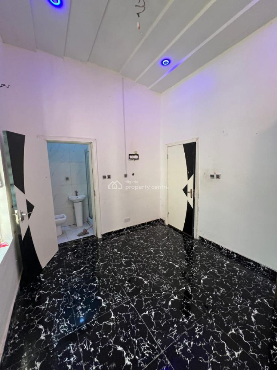 a Spacious Semi Masters Room in a Well-maintained Duplex, Road 32, Beside Mega Chicken, Ikota, Lekki, Lagos, Detached Duplex for Rent