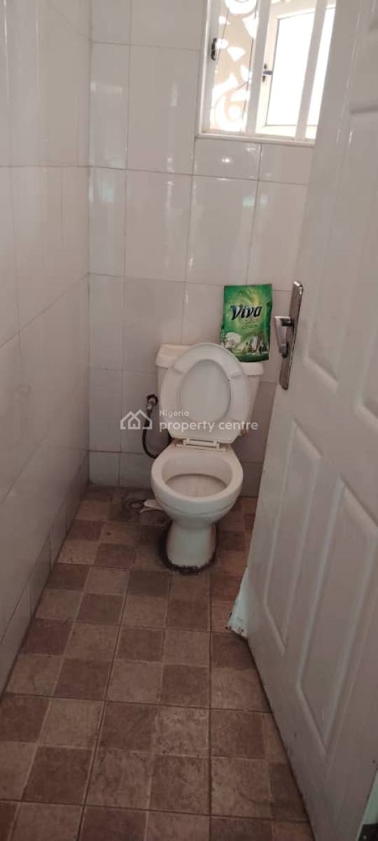 Office / Shop Space on The Ground Floor, Wuse 2, Abuja, Shop for Rent