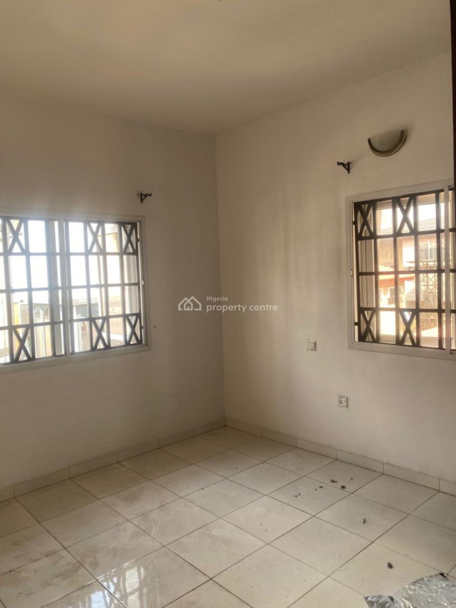 Very Lovely and Spacious 2 Bedroom Apartment, Unilag Estate, Gra Phase 1, Magodo, Lagos, Flat / Apartment for Rent