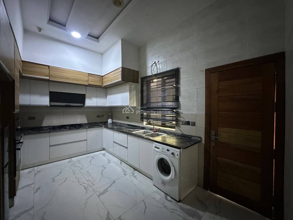 4 Bedroom Semi Detached Duplex with Bq, Ikate, Lekki, Lagos, Semi-detached Duplex for Rent