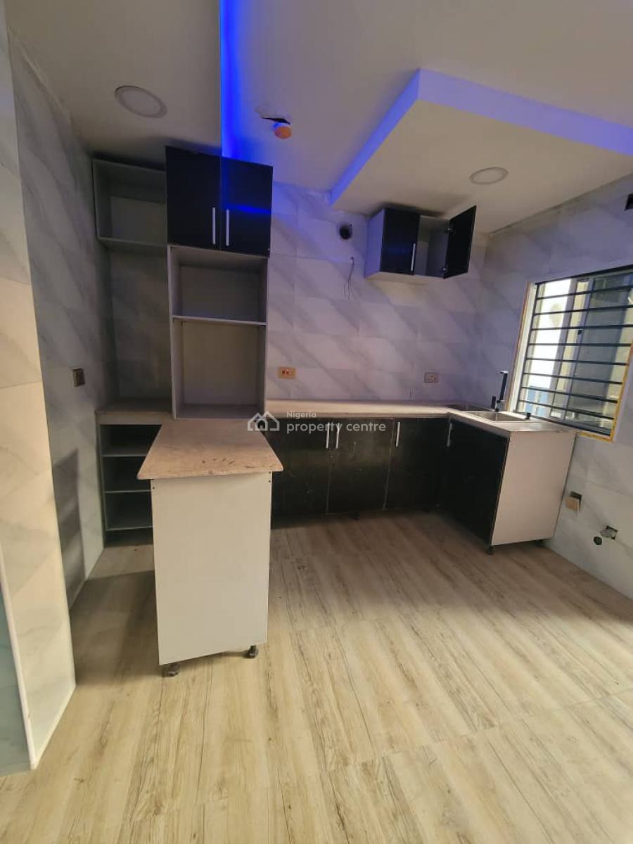 Newly Built & Fully Serviced 2bedroom Apartment with Bq, Off Admiralty Way, Lekki Phase 1, Lekki, Lagos, Flat / Apartment for Rent