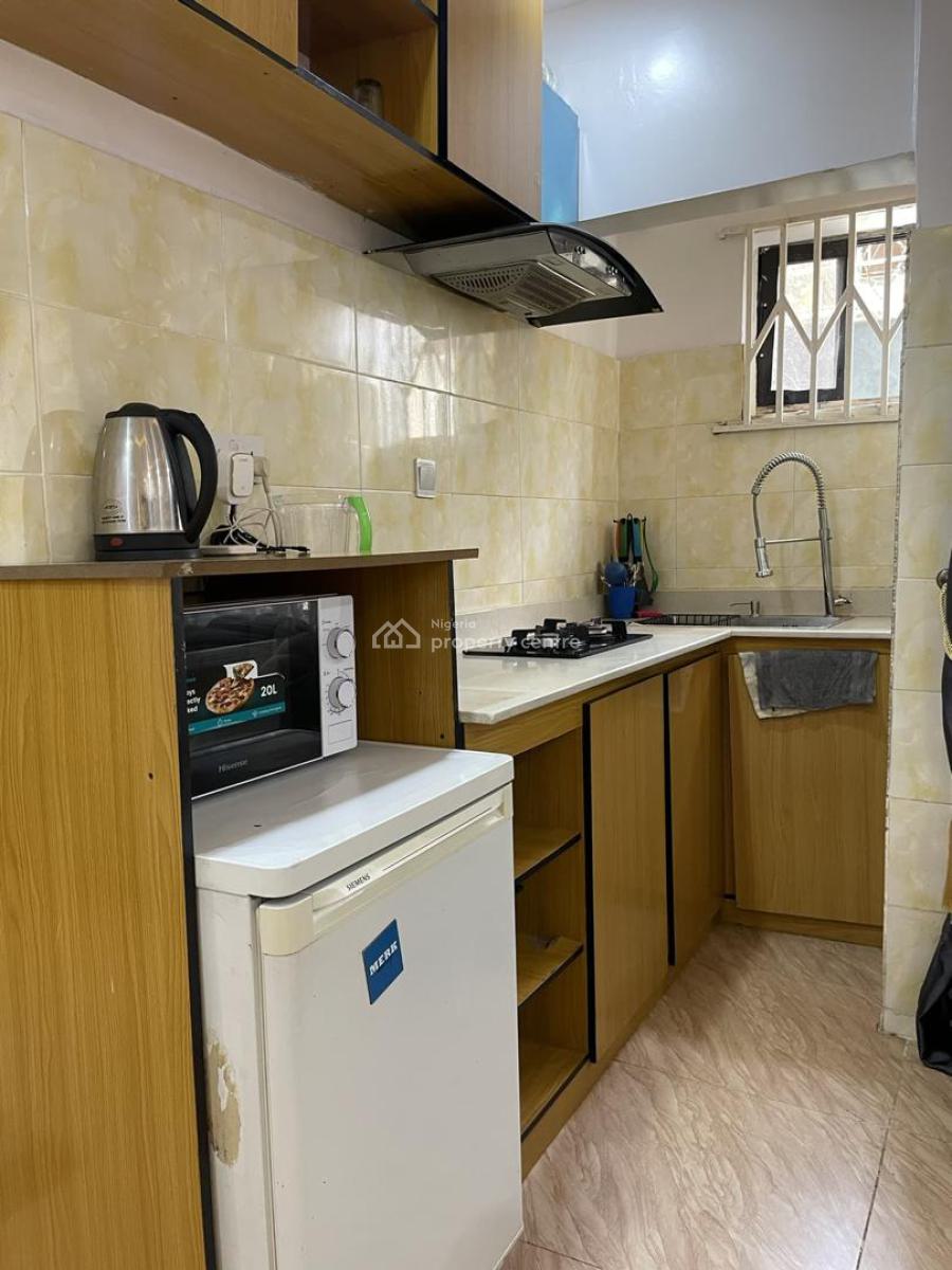 Luxurious 1-bedroom Apartment Available in Adeniyi Jones, Ikeja!, Adeniyi Jones, Ikeja, Lagos, Flat / Apartment Short Let