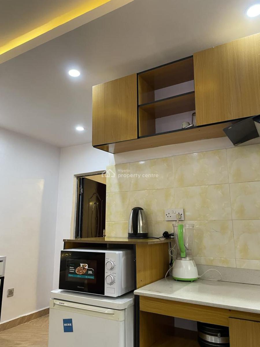 Luxurious 1-bedroom Apartment Available in Adeniyi Jones, Ikeja!, Adeniyi Jones, Ikeja, Lagos, Flat / Apartment Short Let