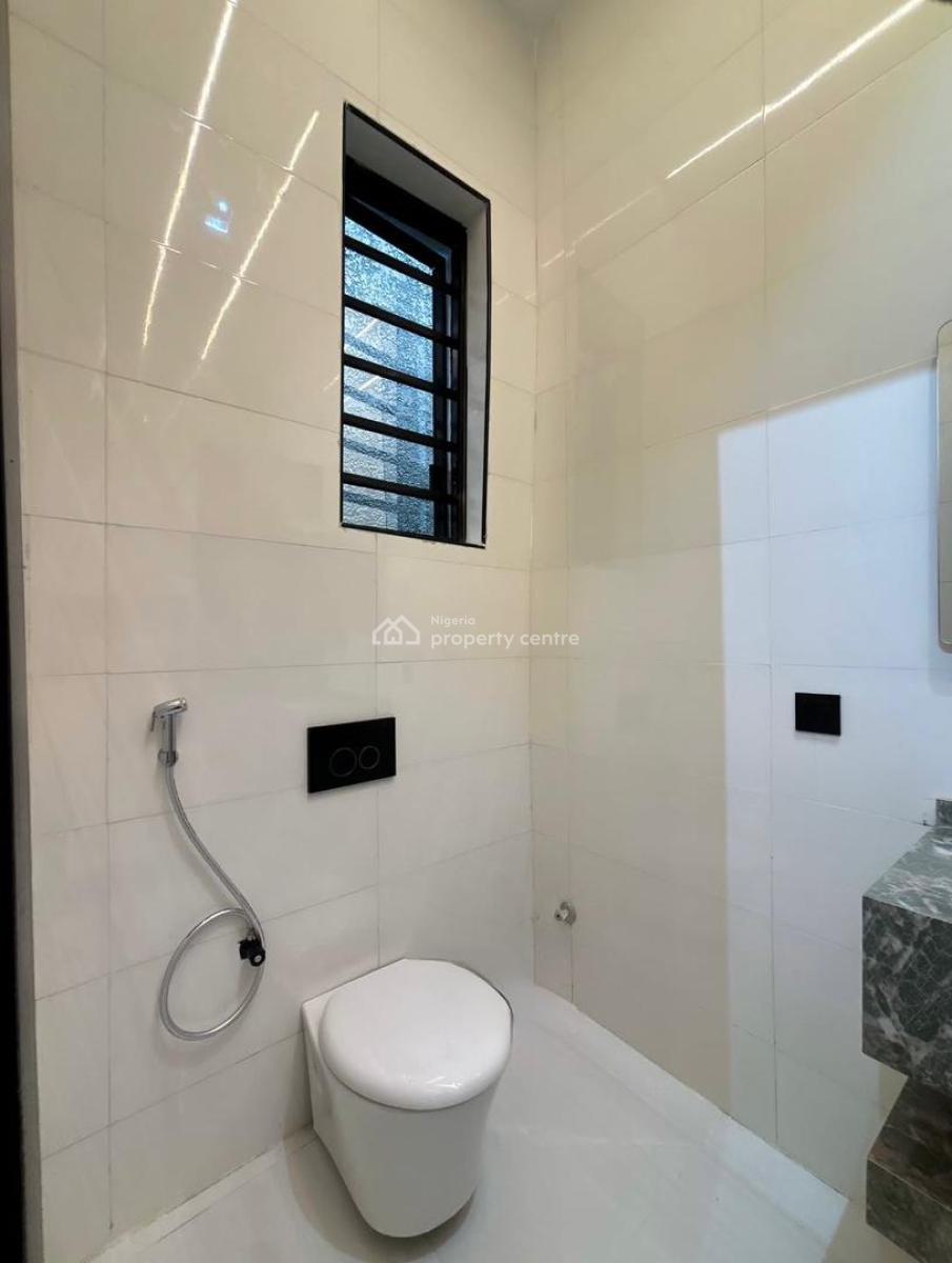 Contemporary 5 Bedrooms Fully Detached House with Bq, Chevron Drive Alternative, Lekki, Lagos, Detached Duplex for Sale
