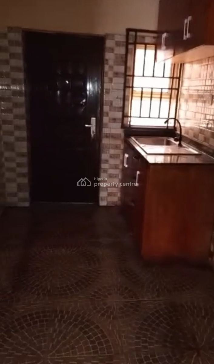 Nicely Renovated Decent 3 Bedrooms Ground Flat All Rooms Ensuite Wit, in a Gated Close By Deeperlife Hq @ Ifako Gbagada, Gbagada Phase 1, Gbagada, Lagos, Flat / Apartment for Rent