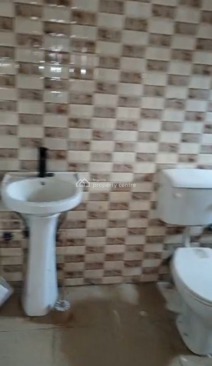 Nicely Renovated Decent 3 Bedrooms Ground Flat All Rooms Ensuite Wit, in a Gated Close By Deeperlife Hq @ Ifako Gbagada, Gbagada Phase 1, Gbagada, Lagos, Flat / Apartment for Rent