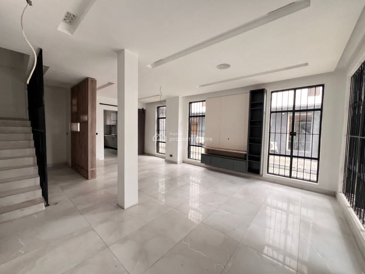 4 Bedroom Semi Detached House, Victoria Island (vi), Lagos, Semi-detached Duplex for Sale