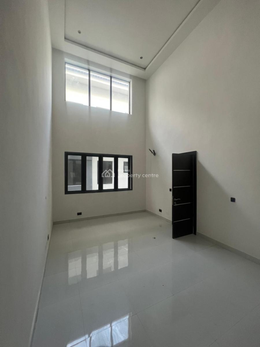 Luxury 4 Bedroom Townhouse, Lekki Phase 1, Lekki, Lagos, Block of Flats for Sale