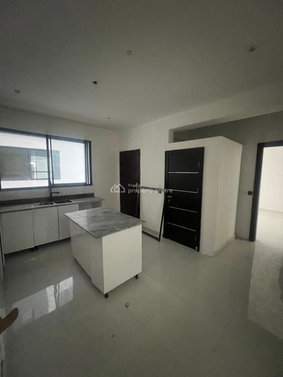 Luxury 4 Bedroom Townhouse, Lekki Phase 1, Lekki, Lagos, Block of Flats for Sale