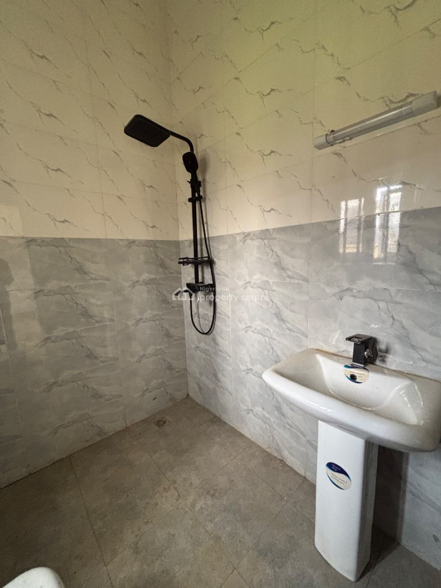 Neatly Built 3 Bedroom Apartment, Katampe (main), Katampe, Abuja, Flat / Apartment for Sale