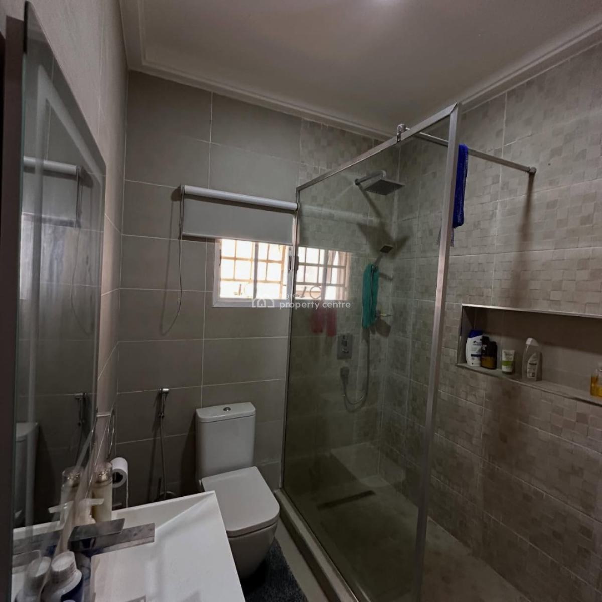 Neatly Furnished 4 Bedroom Terrace Duplex + Maids Room, Guzape District, Abuja, Terraced Duplex for Sale