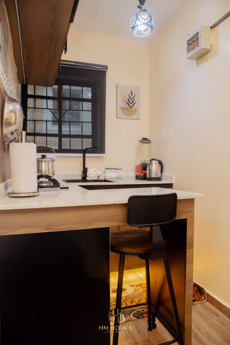 1 Bedroom Apartment, Akoka, Yaba, Lagos, Flat / Apartment Short Let