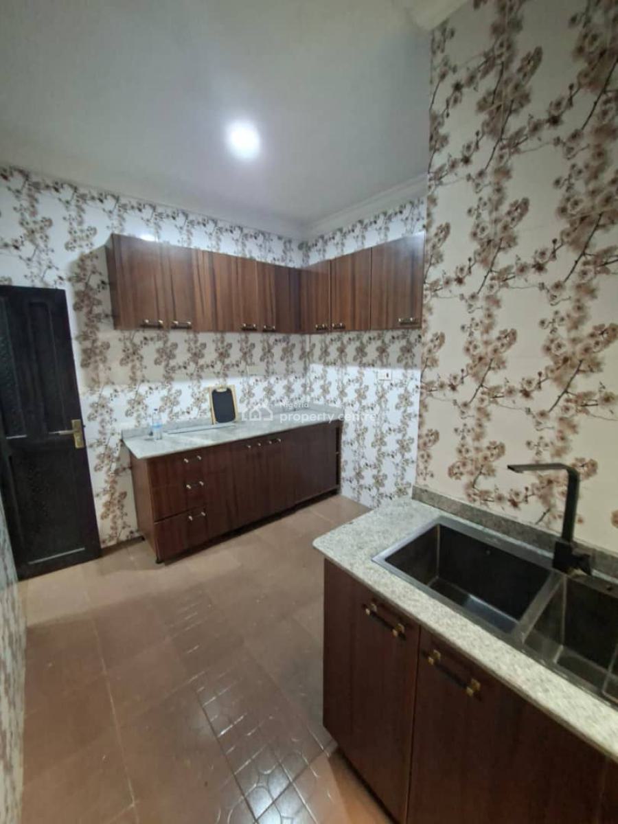 Executive Spacious 3bedroom Apartment All Rooms En-suite, Akoka, Yaba, Lagos, Flat / Apartment for Rent