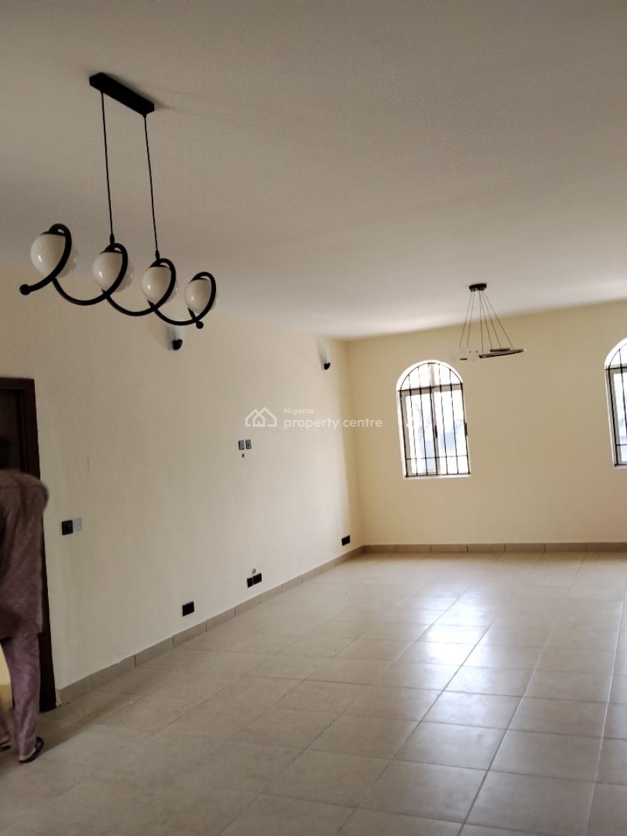 Three Bedrooms Terrace, Lekki Right, Lekki Phase 1, Lekki, Lagos, Flat / Apartment for Rent
