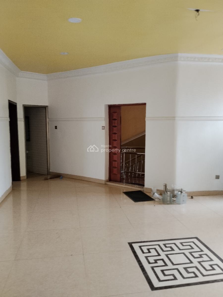 Three Bedroom Flat, Lekki Phase 1, Lekki, Lagos, Flat / Apartment for Rent