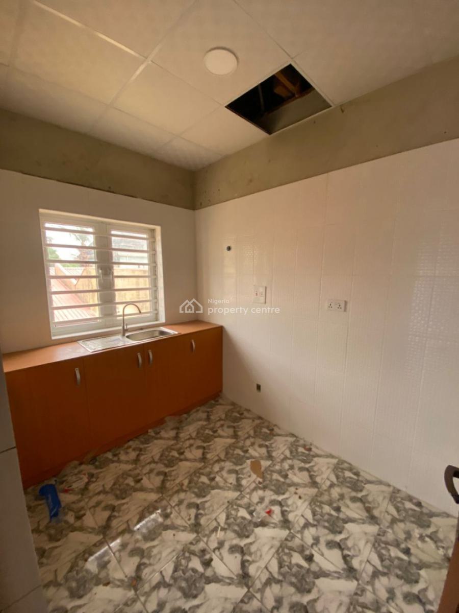 Executive 2bedrooms Luxury Apartment, Fountain Estate Oke-ira Nla Ado Road, Ajah, Lagos, Flat / Apartment for Rent