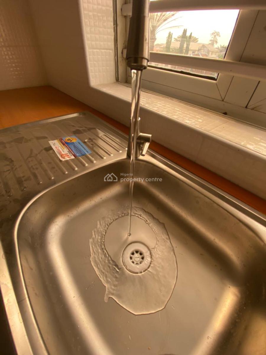 Executive 2bedrooms Luxury Apartment, Fountain Estate Oke-ira Nla Ado Road, Ajah, Lagos, Flat / Apartment for Rent