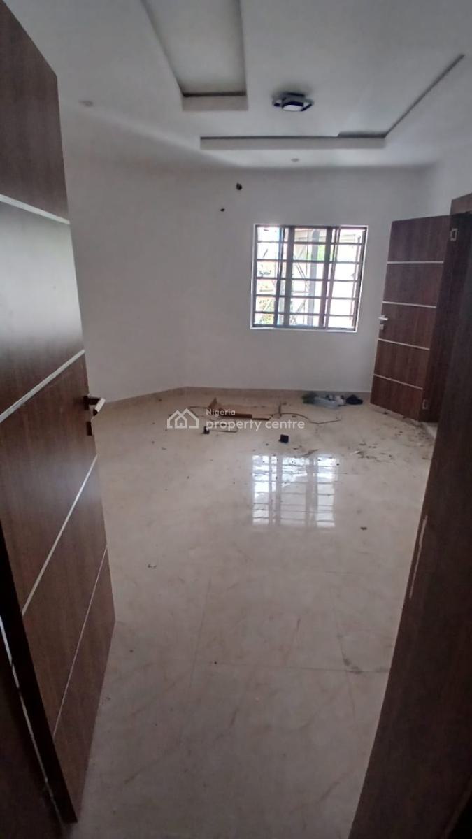 Luxury 2 Bedroom Self Service Apartment in a Secured Estate, Lekki Phase 1, Lekki, Lagos, Flat / Apartment for Rent