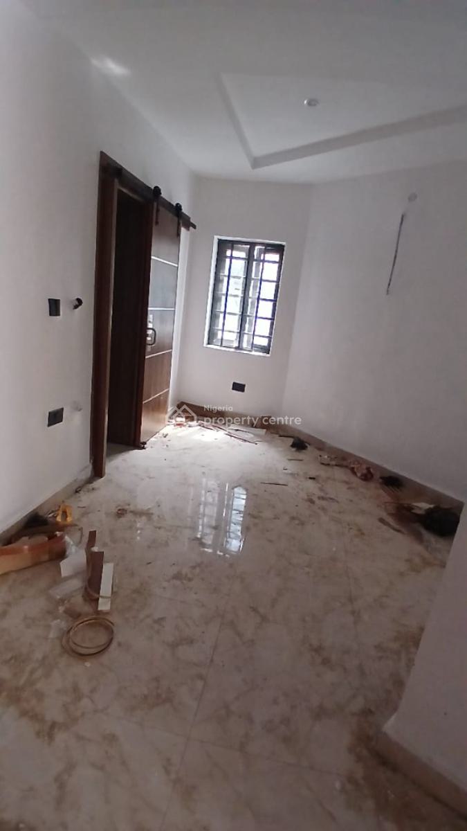 Luxury 2 Bedroom Self Service Apartment in a Secured Estate, Lekki Phase 1, Lekki, Lagos, Flat / Apartment for Rent