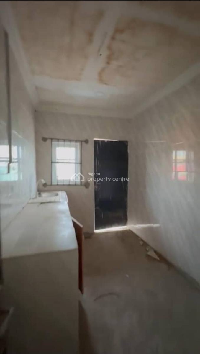 Lovely 3 Bedroom Flat, Central, Ogudu, Lagos, Flat / Apartment for Rent