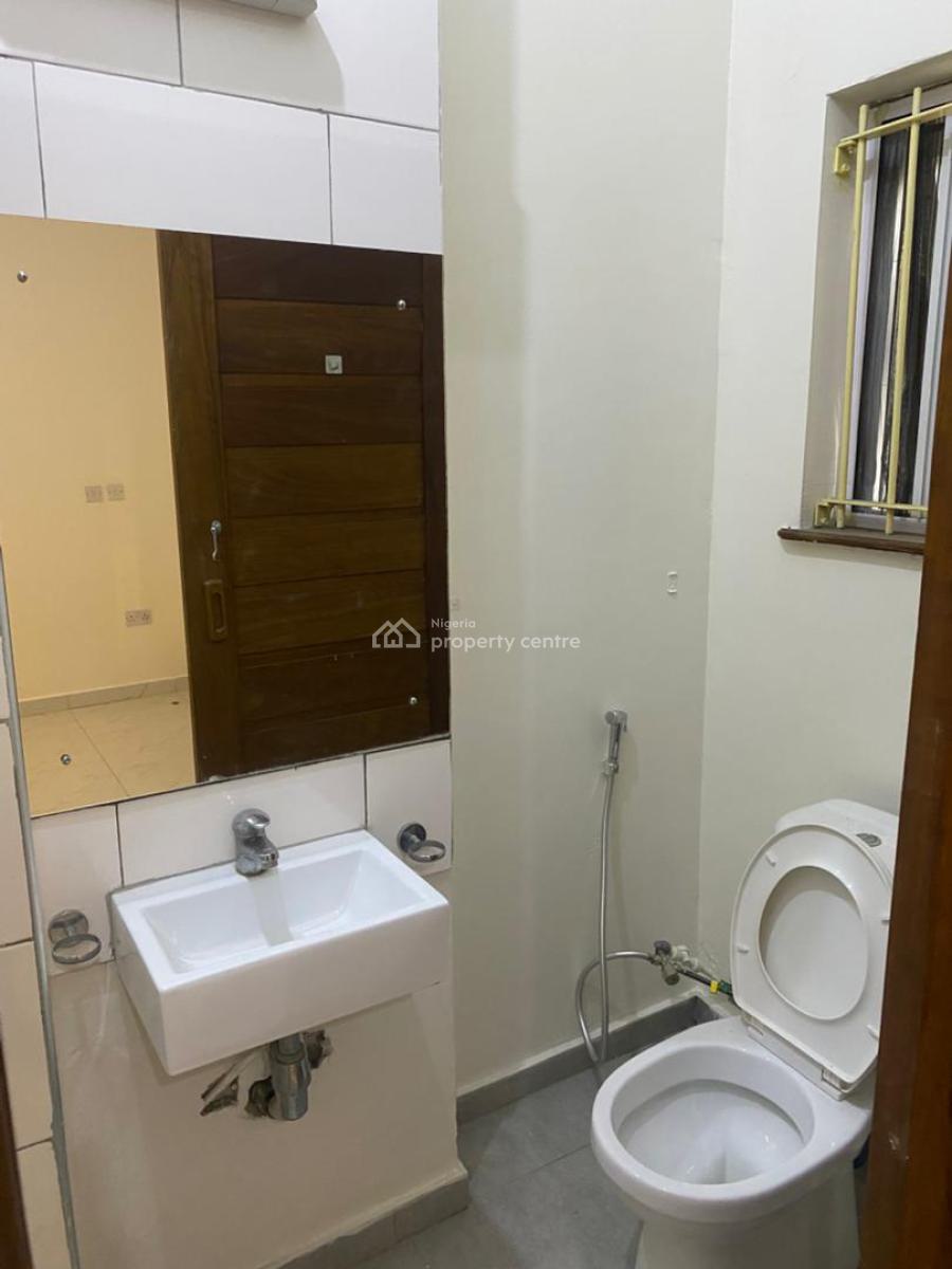 2 Bedroom Flat with Fitted Kitchen, Oniru, Victoria Island (vi), Lagos, Flat / Apartment for Rent