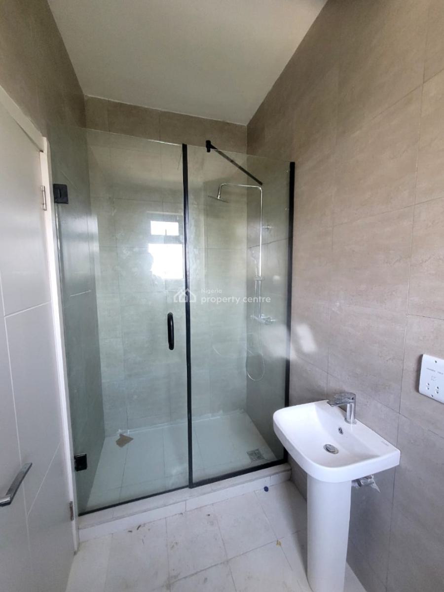 Serviced 2 Bedroom Flat in The 3rd Floor, Victoria Island (vi), Lagos, Flat / Apartment for Rent