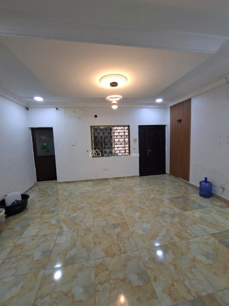 Spacious 3 Bedroom Apartment, Ibukunolu Street, Akoka, Yaba, Lagos, House for Rent