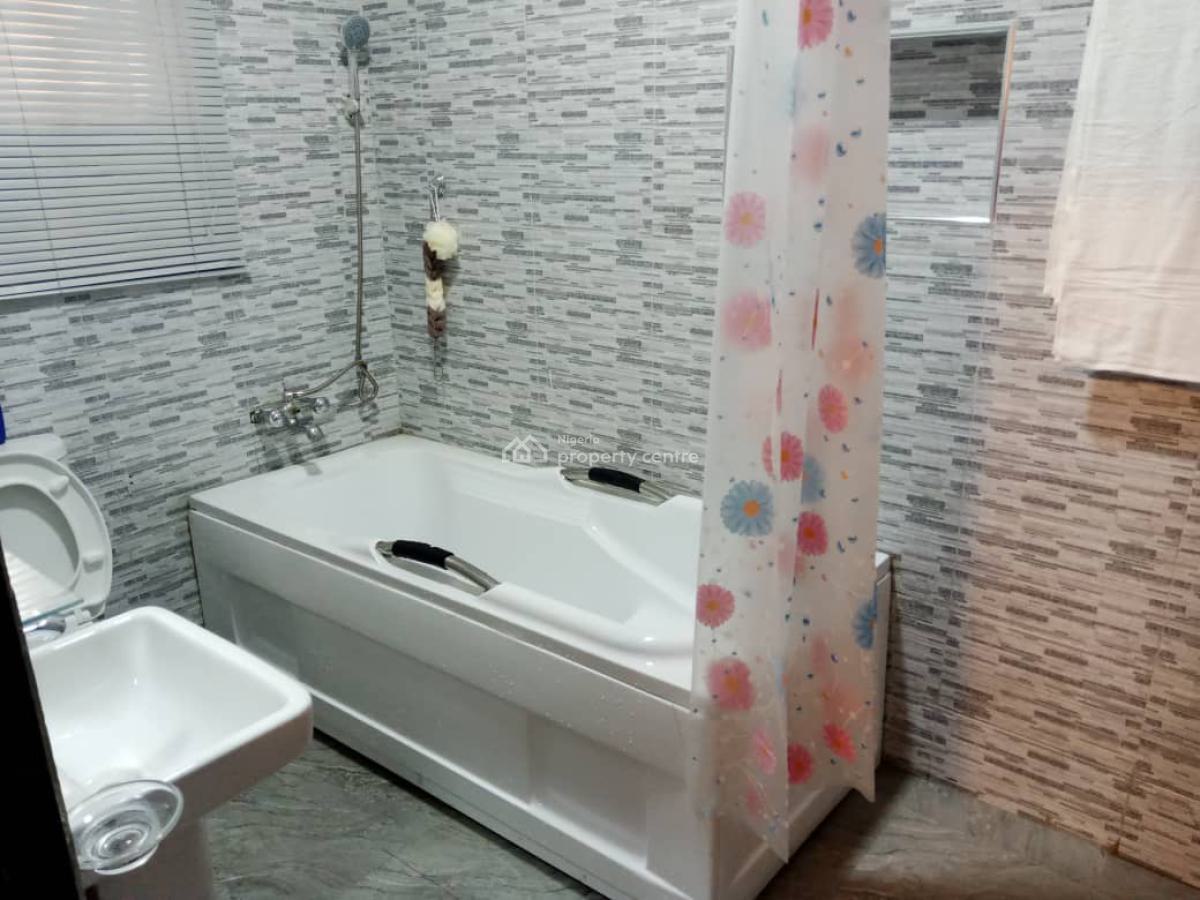 2 Bedroom Flat, Volta Street, Maitama District, Abuja, Flat / Apartment for Rent