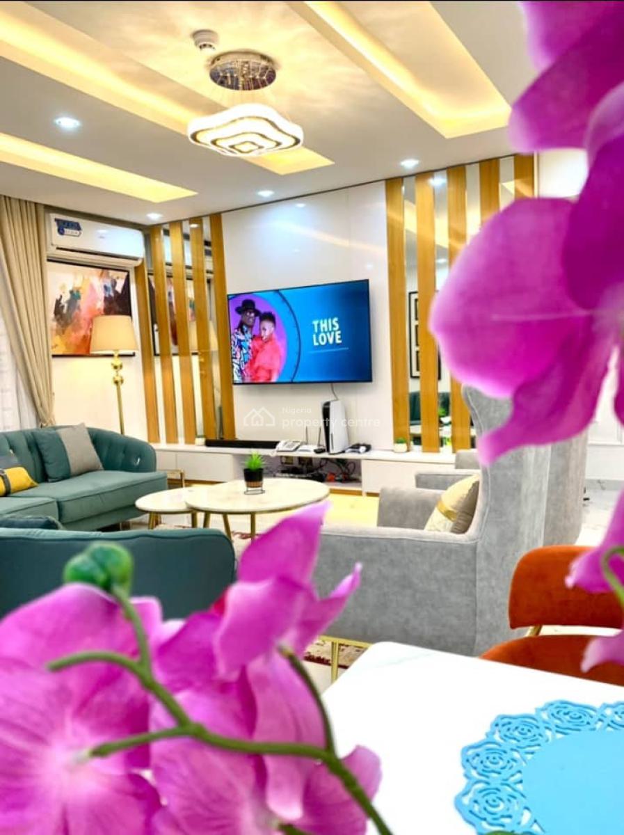 Colourful 2 Bedroom Apartment with Ps5 & Mini Pool, Allen, Ikeja, Lagos, Flat / Apartment Short Let