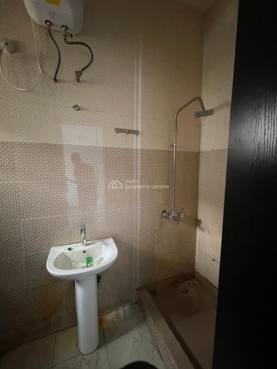 Luxury & Spacious 3 Bedroom Apartment with Bq, Agungi, Lekki, Lagos, Flat / Apartment for Rent