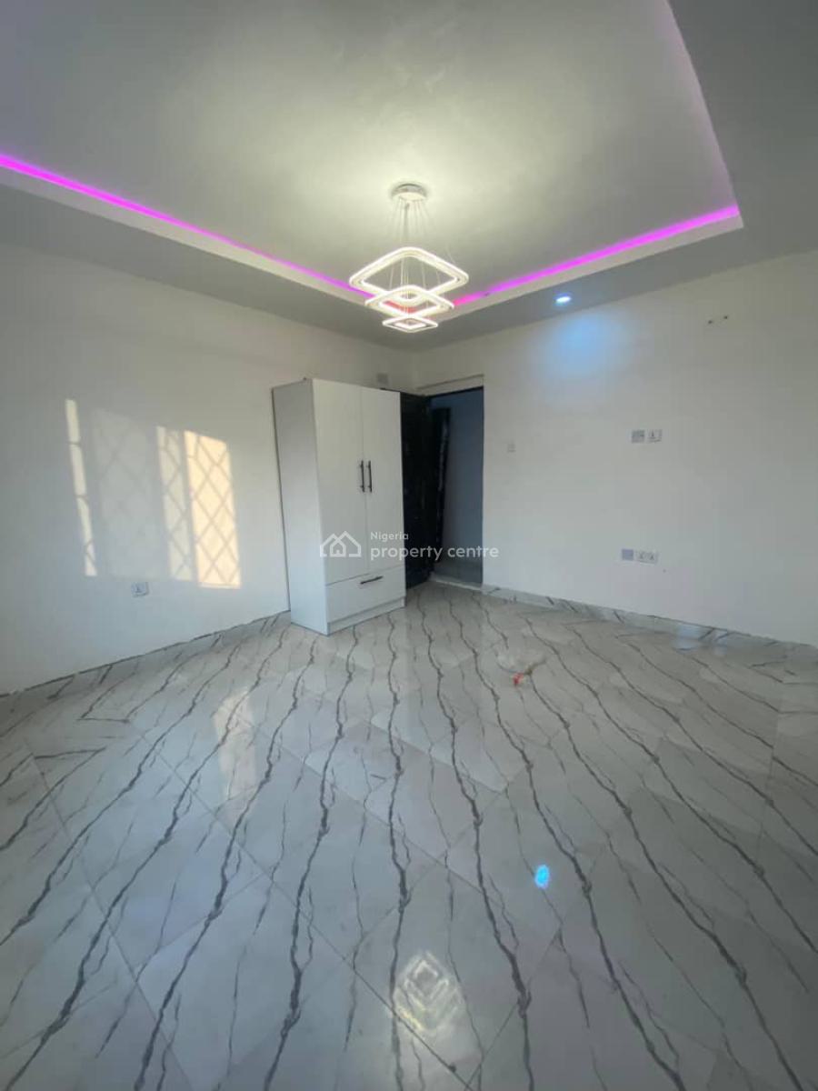 Newly Renovated Standard Room Self Upstairs with a Wardrobe and a Kitchen, Alapere, Ketu, Lagos, Self Contain (single Rooms) for Rent