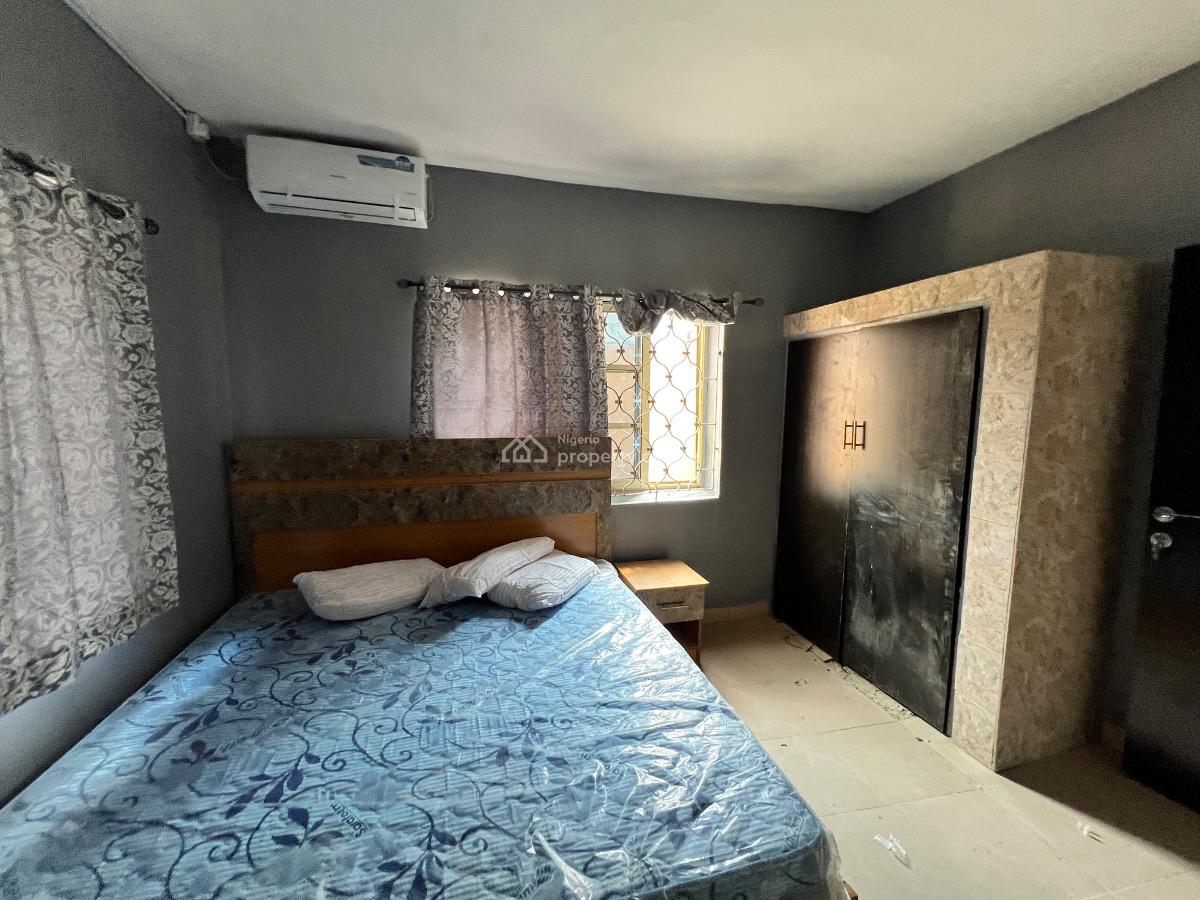 Fully Furnished and Serviced 2 Bedroom  Flat, No. 5, Oluyemi Close, Off Odubiyi Street, Eleyele, Ibadan, Oyo, Flat / Apartment Short Let